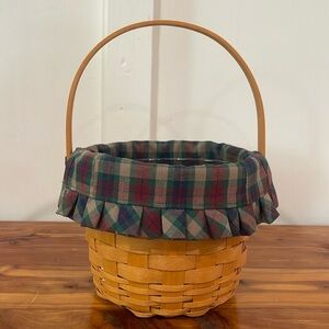 Vtg Longaberger 2002 Small Fruit Basket